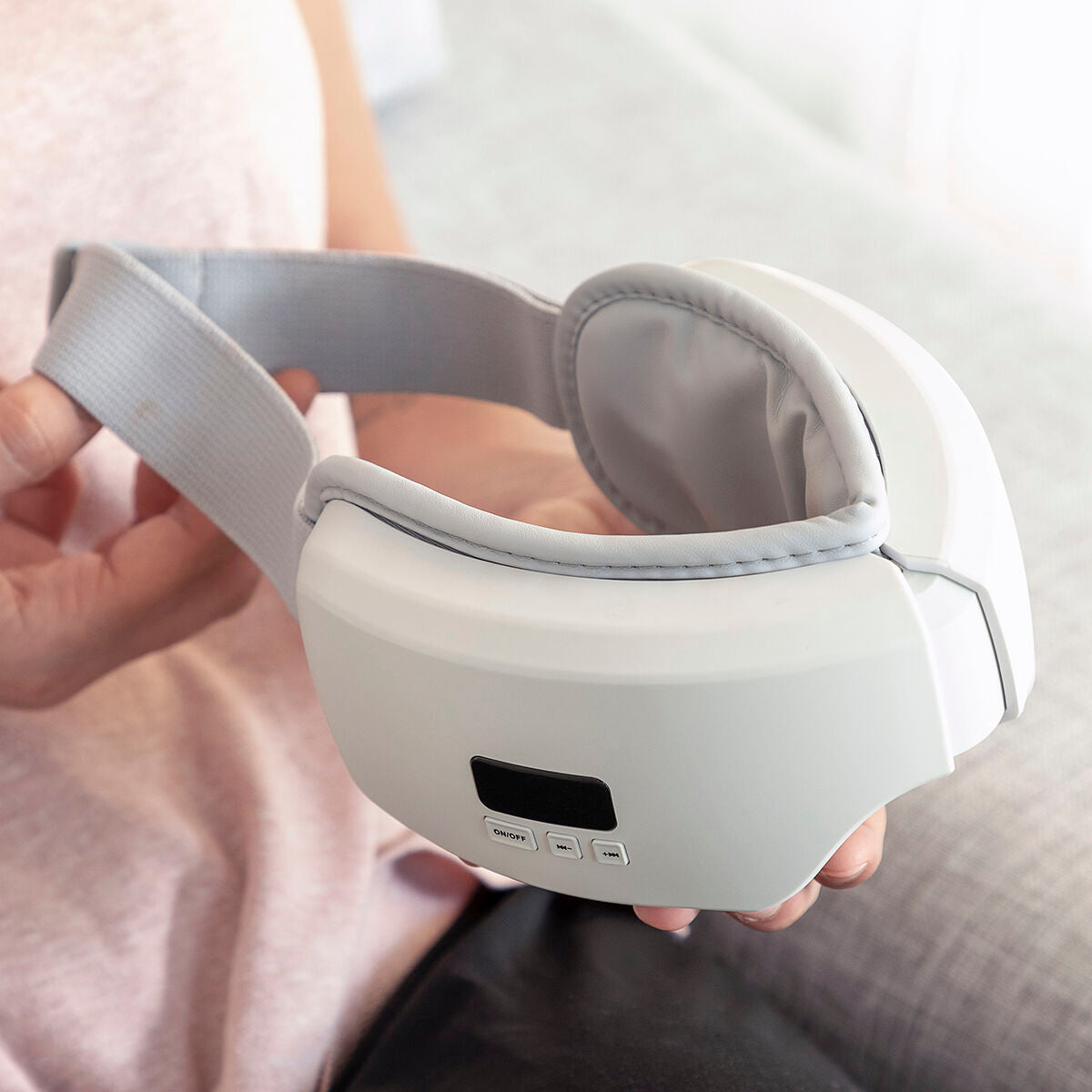 Eyesky InnovaGoods 4-in-1 eye massager with air compression